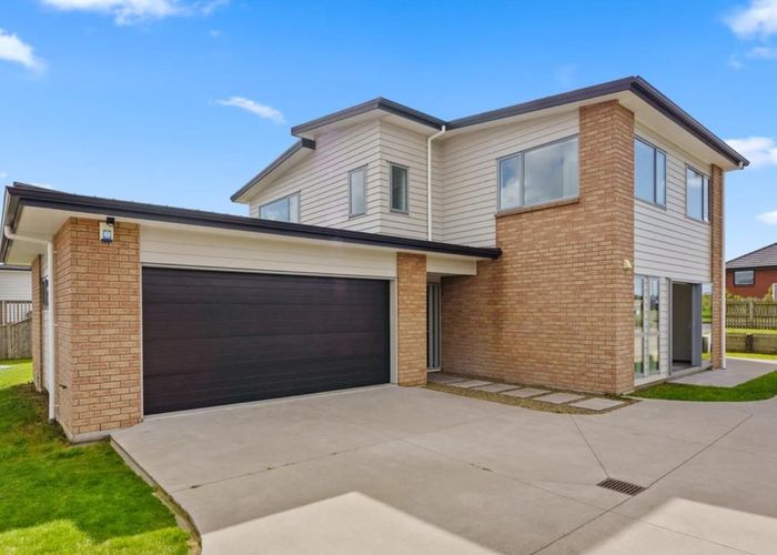  at 76 Hayfield Way, Karaka, Papakura