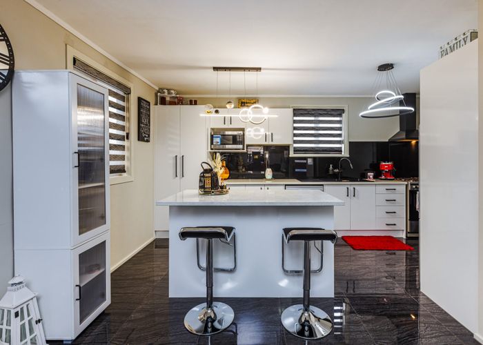  at 2/7 Manuia Road, Takanini, Papakura, Auckland