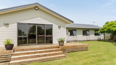  at 1 Whitcombe Street, Lepperton