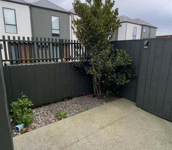  at 17/6 Oswald Crescent, Paparangi, Wellington, Wellington