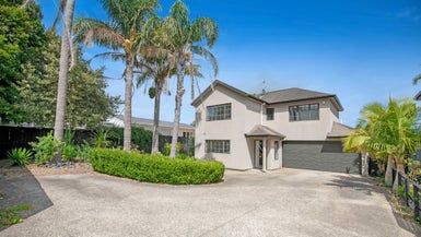  at 2/24 James Street, Bayview, Auckland