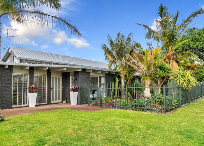  at 9 Valerie Crescent, Albany