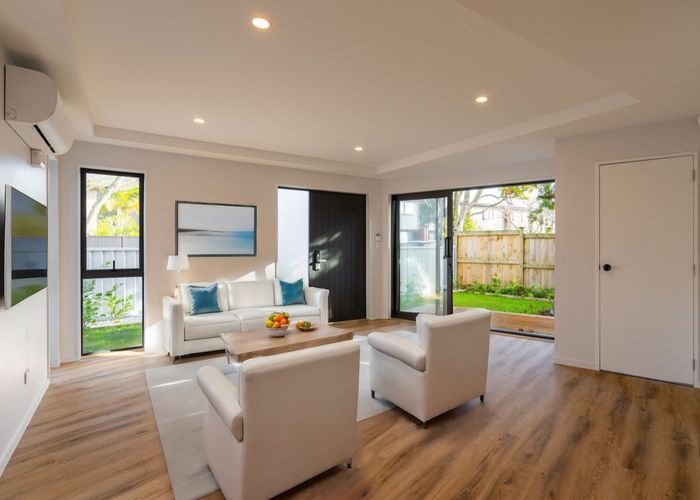  at 2B Dunkirk Road, Panmure, Auckland