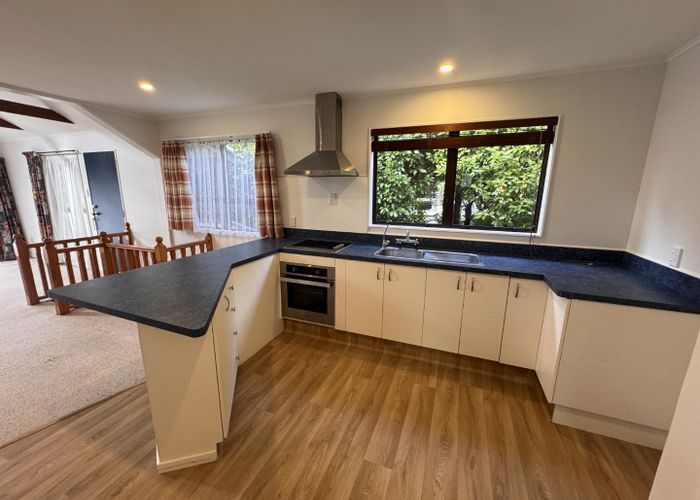  at 21 Hartford Crescent, Totara Park, Upper Hutt, Wellington