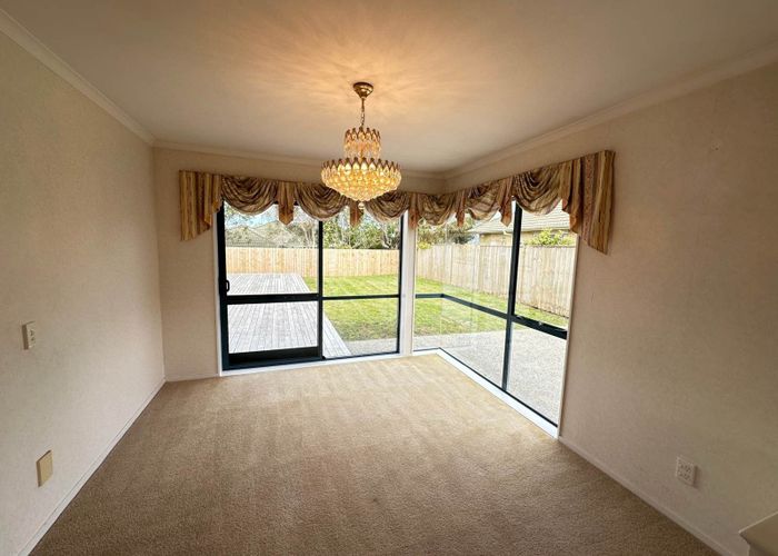  at 18 Montecito Place, Golflands, Manukau City, Auckland