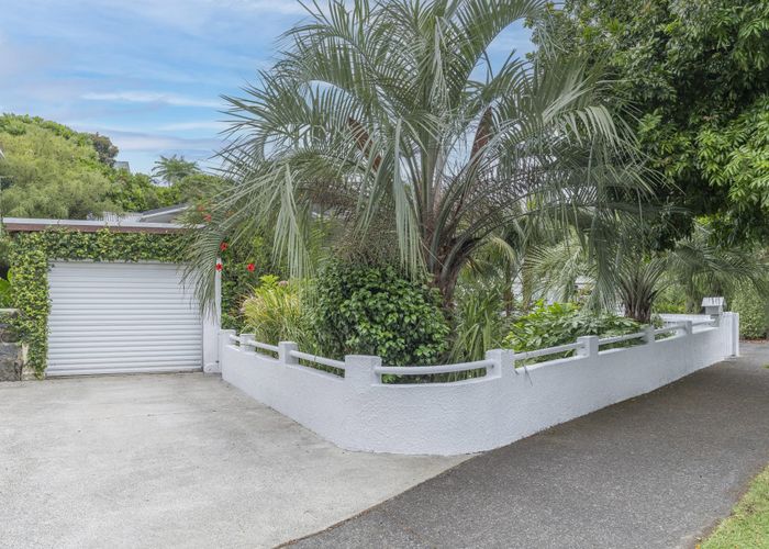  at 8 Altham Avenue, Mount Eden, Auckland