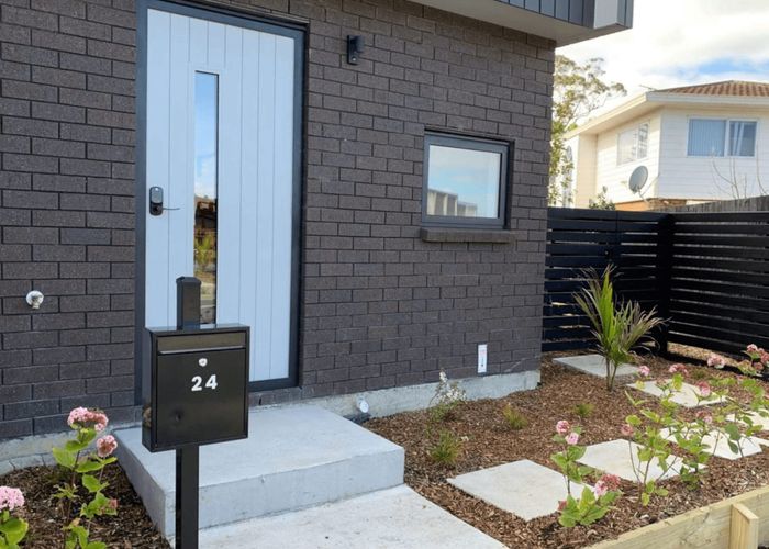  at 24 Hoopers Road, Glen Eden, Waitakere City, Auckland