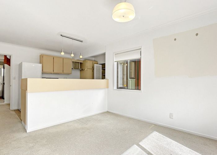  at 3/1 Penzance Road, Mairangi Bay, North Shore City, Auckland