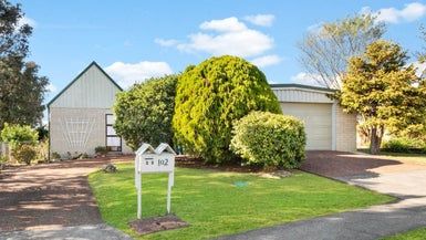  at 102 Marina View Drive, West Harbour, Auckland