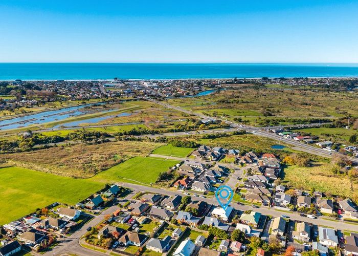  at 43 Farnborough Street, Aranui, Christchurch City, Canterbury