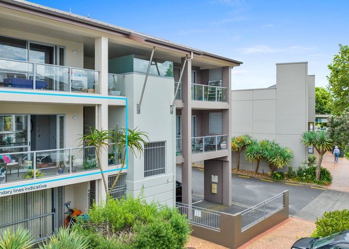  at 98B Michael Jones Drive, Flat Bush, Auckland