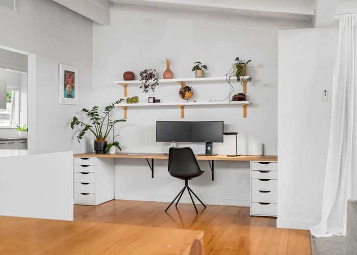  at 10 Montmere Avenue, Te Atatu Peninsula, Waitakere City, Auckland