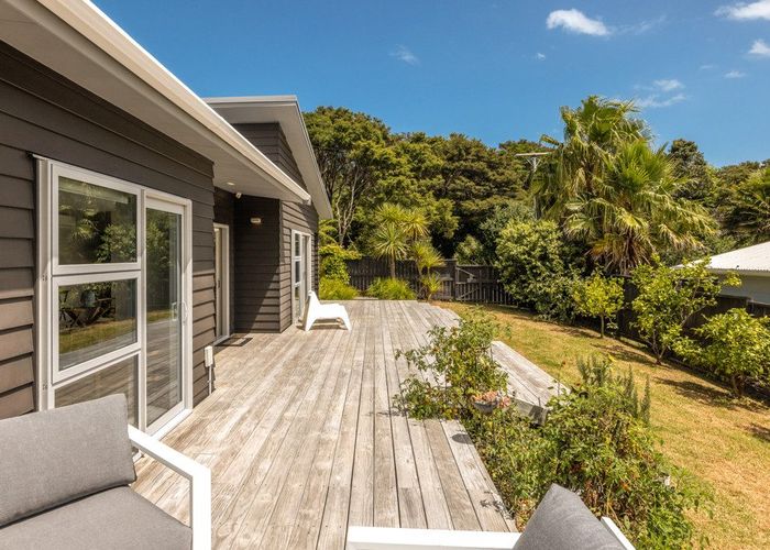  at 19 Sea View Road, Ostend, Waiheke Island