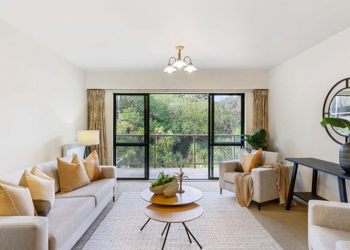  at 2/1B Birkenhead Avenue (also known as 5/1b), Birkenhead, North Shore City, Auckland