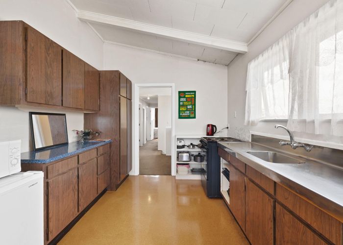  at 10 Chaucer Place, Blockhouse Bay, Auckland