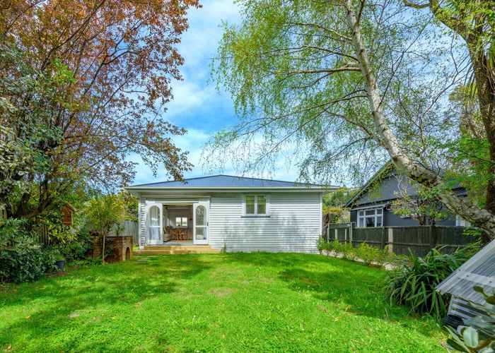  at 44 Centaurus Road, Cashmere, Christchurch City, Canterbury