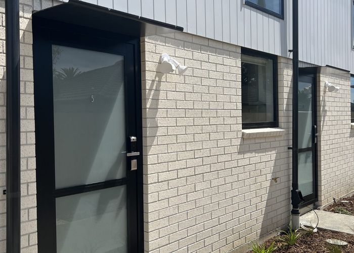  at 5/127 Luke Street East, Otahuhu, Auckland City, Auckland