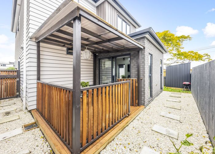  at 11 Kent Road, Manurewa, Auckland