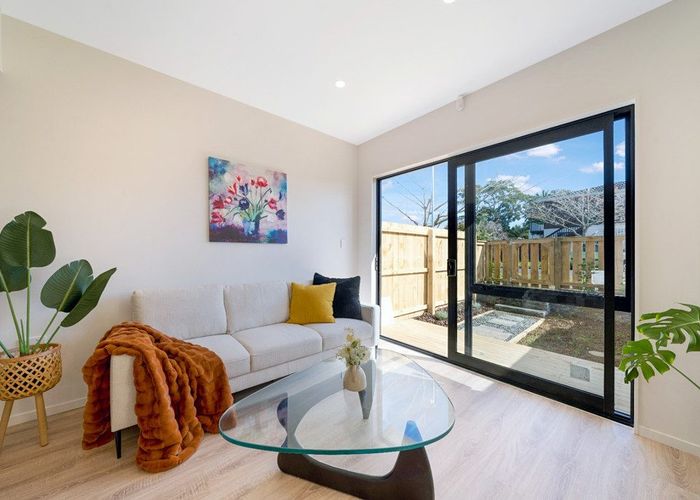  at 2/2A Mantra Road, Massey, Waitakere City, Auckland