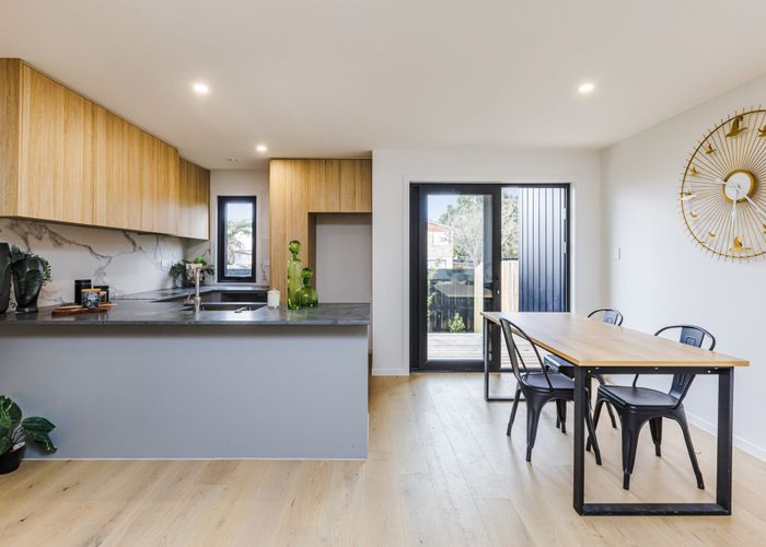 at Unit 10/23-25 Sullivan Avenue, Mangere Bridge, Manukau City, Auckland