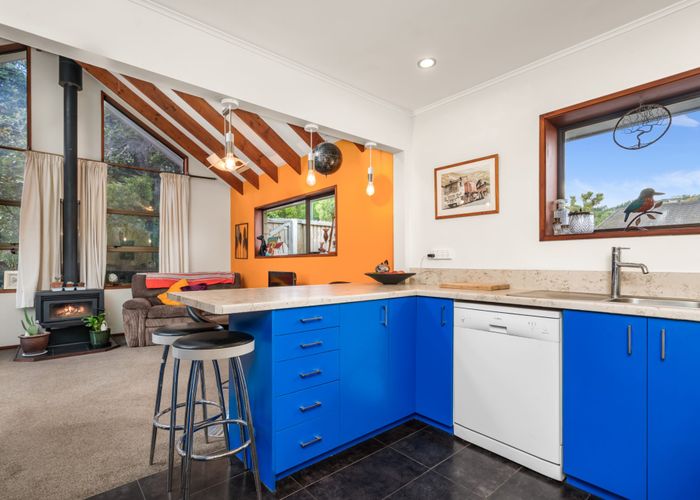  at 20 Vernon Terrace, Hillsborough, Christchurch