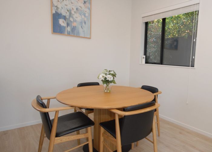  at 2/20 Eban Ave, Hillcrest, North Shore City, Auckland
