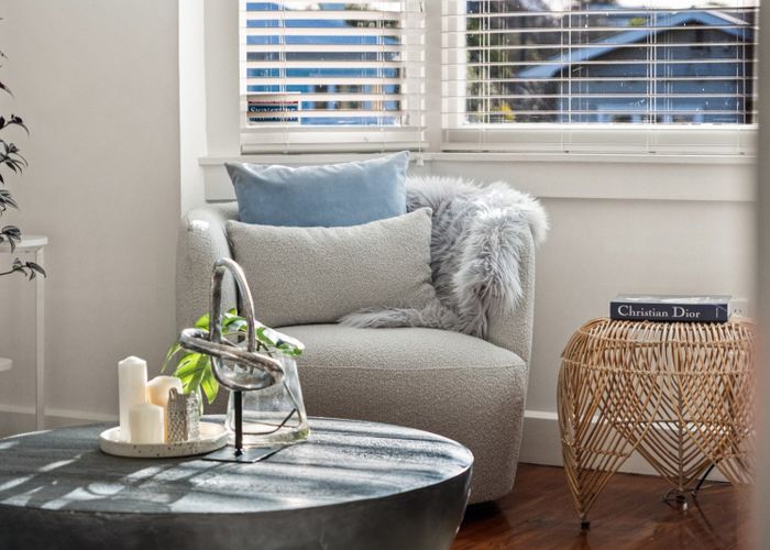  at 7 Pasadena Avenue, Point Chevalier, Auckland