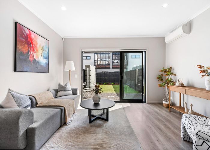  at 5 Kerewhenua Crescent, Hobsonville, Waitakere City, Auckland