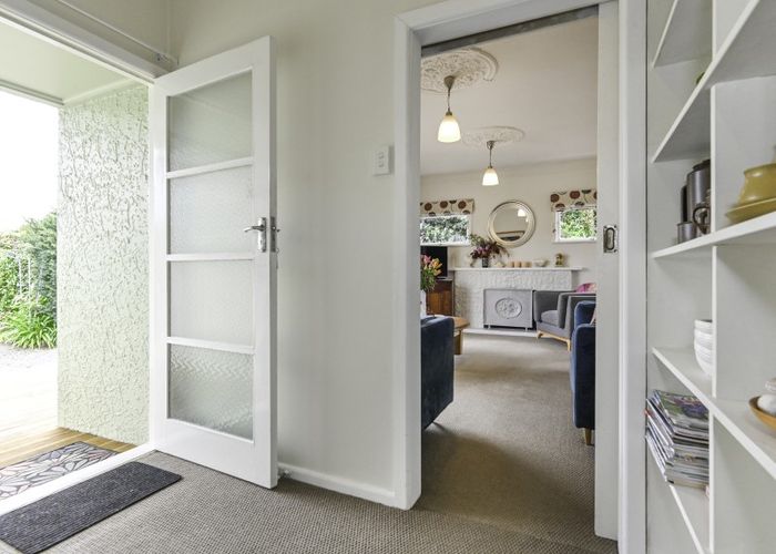  at 11 Elizabeth Place, Clive, Clive