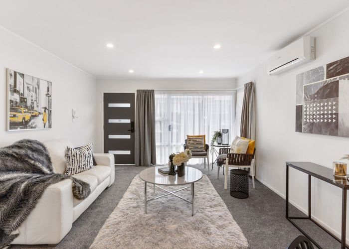  at 1/38 Ballater Place, Highland Park, Auckland