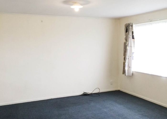  at 2/28 Seabrook Avenue, New Lynn, Waitakere City, Auckland