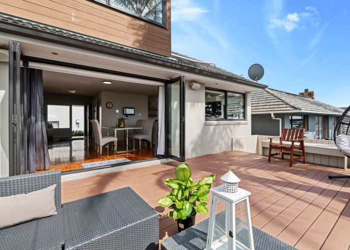  at 37 Churchill Road, Murrays Bay, Auckland