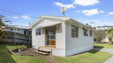  at 1/36 Sylvan Crescent, Te Atatū South, Auckland