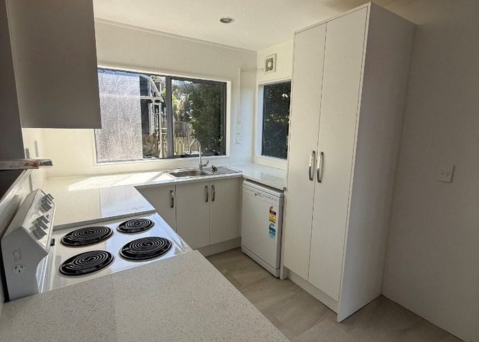  at 1/22 Valecrest Place, Bayview, North Shore City, Auckland