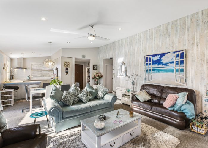  at 4 Westhill Lane, Papamoa Beach, Papamoa