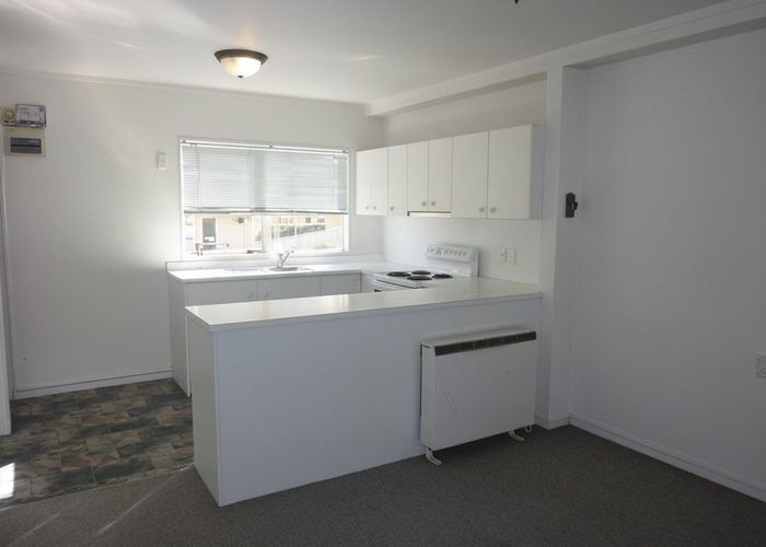  at 6a/266 Onewa Rd, Birkenhead, North Shore City, Auckland