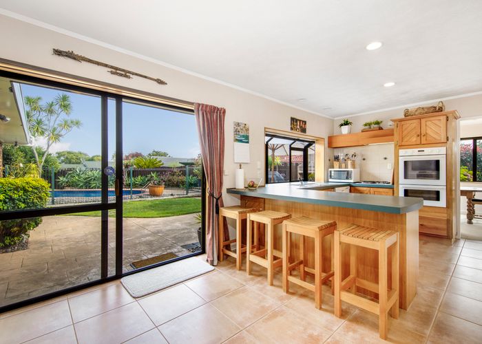  at 3 Carlinka Place, Conifer Grove, Takanini