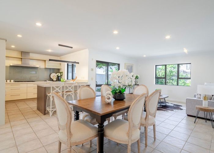  at 46 Oakway Drive, Schnapper Rock, Auckland