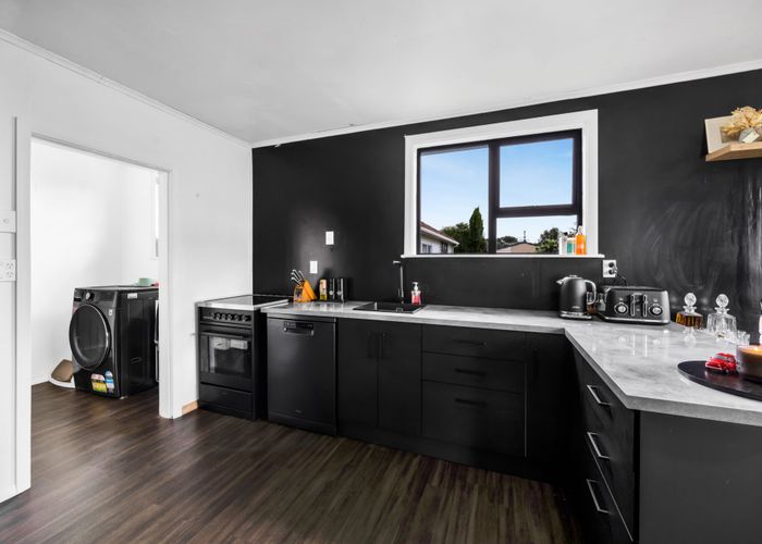  at 391 Waihi Road, Normanby, Hawera