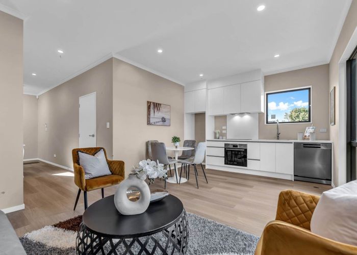  at 35 Myers Road, Manurewa, Manukau City, Auckland