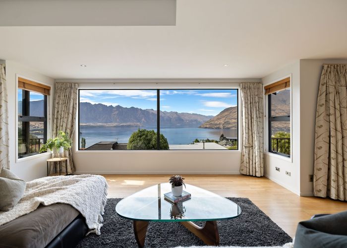  at 50 & 50B Wynyard Crescent, Fernhill, Queenstown-Lakes, Otago