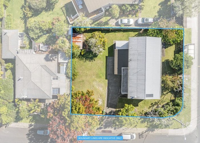  at 222 Rangatira Road, Beach Haven, Auckland