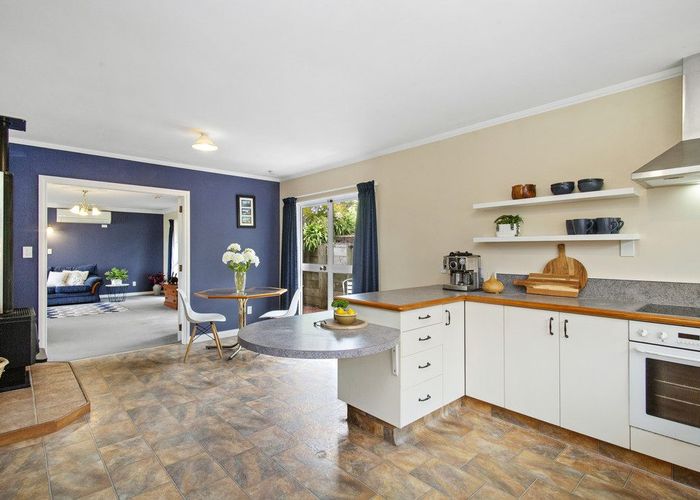  at 16 Mossburn Grove, Kelson, Lower Hutt, Wellington