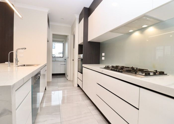  at 4 Piringa Street, Flat Bush, Manukau City, Auckland