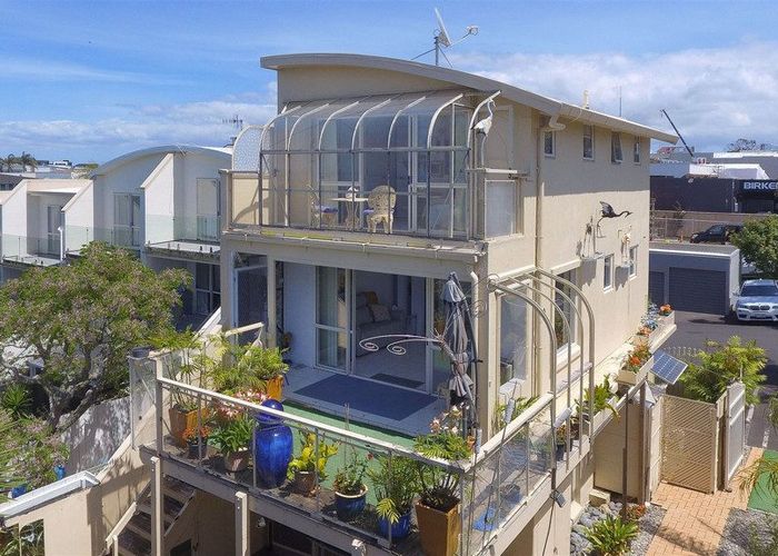  at 1a/268 Onewa Road, Birkenhead, North Shore City, Auckland