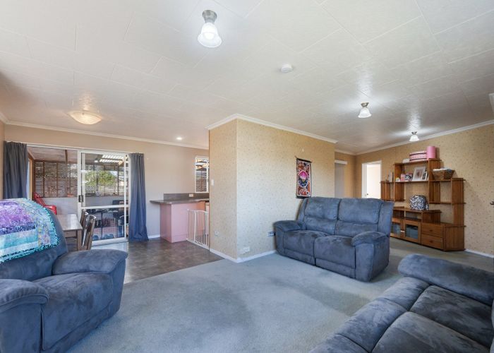  at 33 Tuiti Street, Hokio Beach, Levin