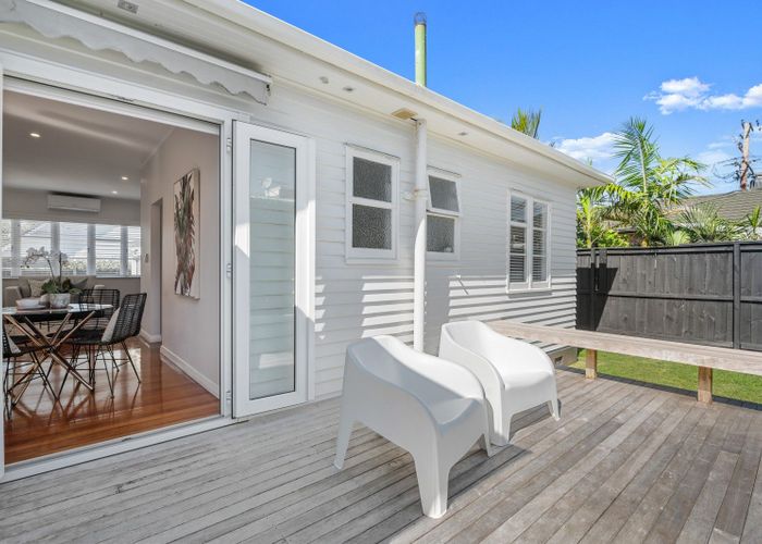  at 35 Massey Avenue, Greenlane, Auckland