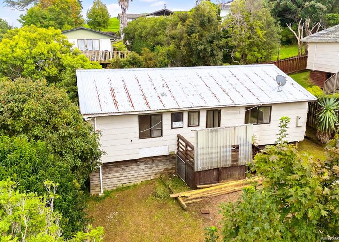 at 2/18 Elizabeth Drive, West Harbour, Waitakere City, Auckland