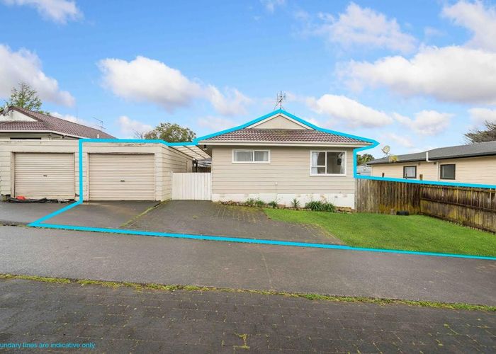  at 2/17 Anglers Way, Wattle Downs, Manukau City, Auckland