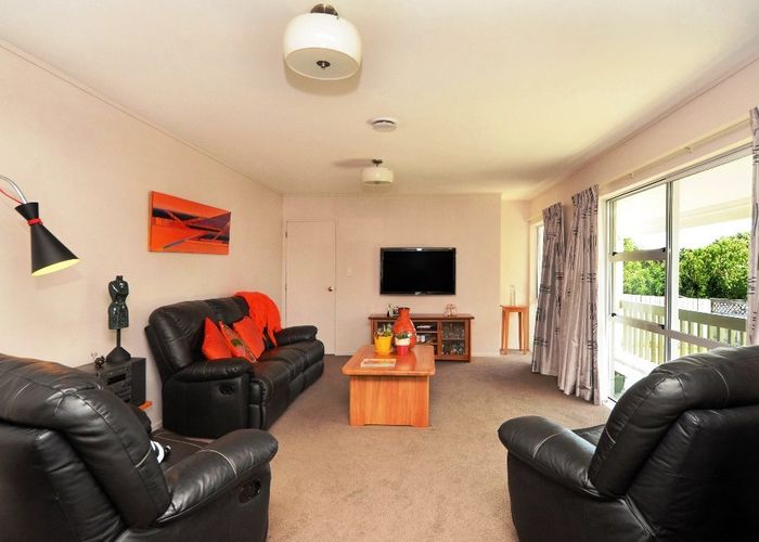  at 4/56 Kiwi Esplanade, Mangere Bridge, Manukau City, Auckland